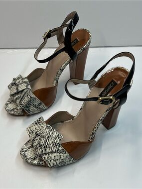 Joan & David Size 8 M Strappy Gray Reptile and Red High Heel.